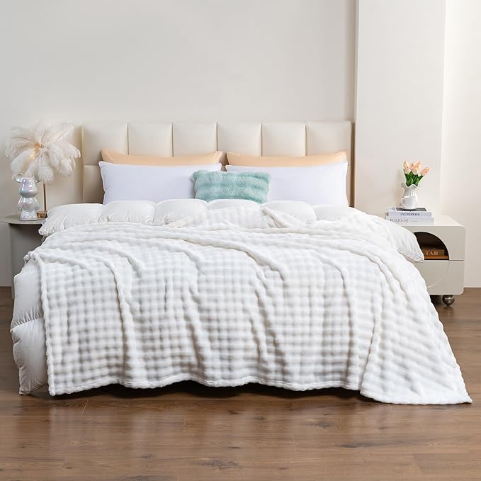 Soft Fluffy Fur Throw Blanket,3D Fleece Bubble Blanket, Flannel Fuzzy Soft Plush Bubble Blanket for Sofa Bed Room Office,Decorative Throw Blanket, 40"x60" White