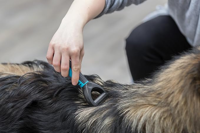 TRIXIE Pet Deshedding Undercoat Rake, For Cats and Dogs, Detangle and Thin 2" x 7" (5x18cm)