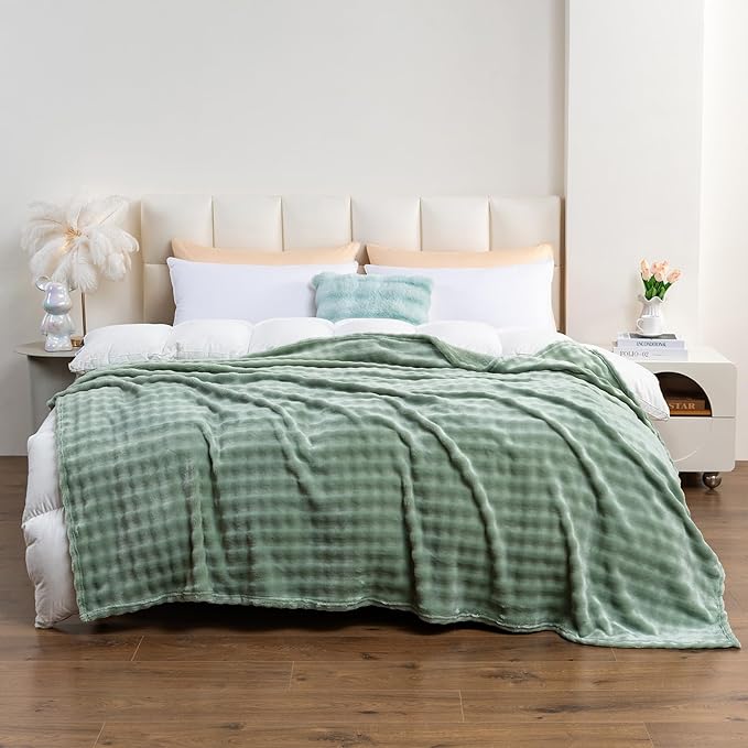 Soft Fluffy Fur Throw Blanket,3D Fleece Bubble Blanket, Flannel Fuzzy Soft Plush Bubble Blanket for Sofa Bed Room Office,Decorative Throw Blanket, 50"x60"Green