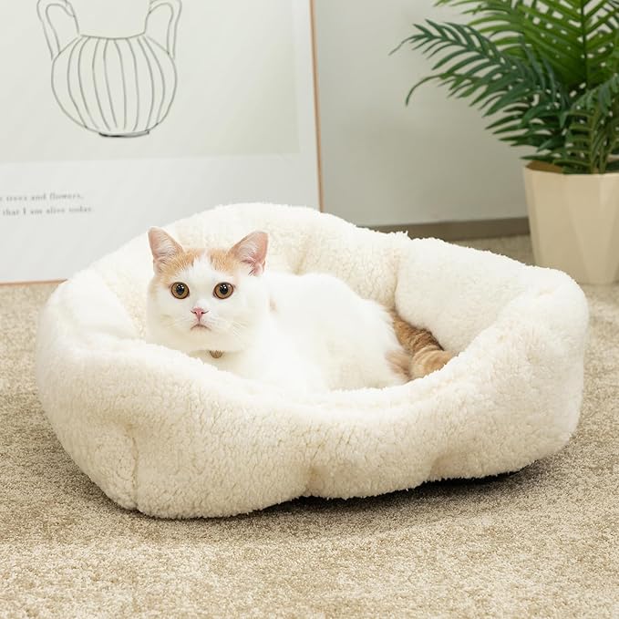 Hollypet Sherpa Fleece Dog Bed, Self-Warming Pet Bed for Small-Sized Dogs Cats Sleeping Bag Cushion, Rectangular Pet Bed, White