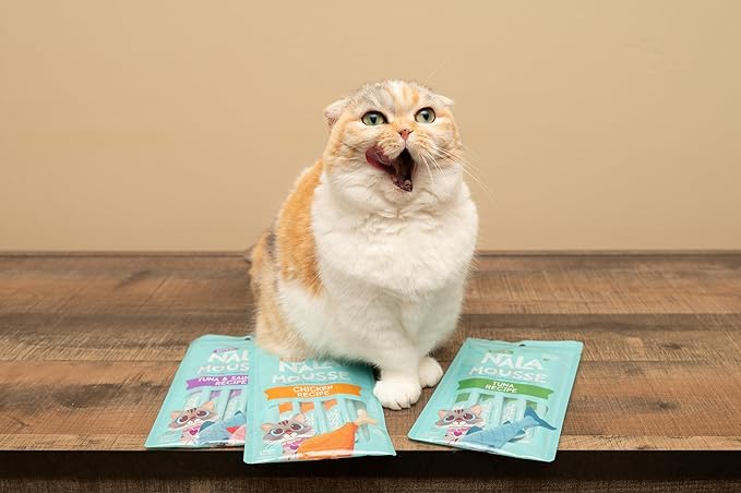 LOVE, NALA - Natural Lickable Cat Squeeze Up Treat,Topper - Chicken Mousse - Wet Food Cat Puree - Grain Free, Fiber Blend, Minerals, Vitamins - 4 Pack 2 oz.