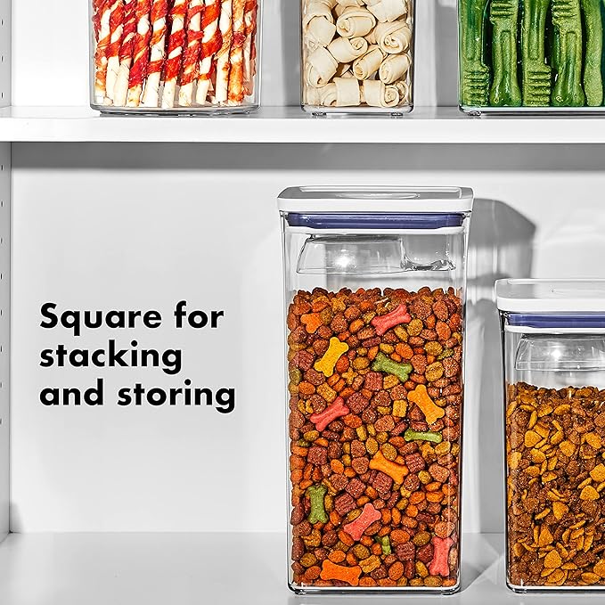 OXO Good Grips Pet POP Container – 6.0 Qt/5.7 L with Half Scoop |Ideal for up to 6.5lbs of Dog Food or 4.5lbs of Cat Food | Airtight Dog and Cat Food Storage Container | BPA Free, Clear