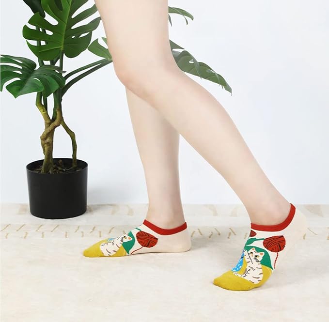 Angelteers 5 Pairs Cute Cartoon Animals Thin Cotton No Show Socks for Women Teen (US, Alpha, One Size, Regular, Regular, Cat)