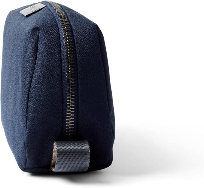 Bellroy Toiletry Kit (Unisex Toiletry Bag, Zipper Closure, Water-Resistant Lining, Toothbrush Sleeve with Magnetic Closure, Internal Mesh Pocket Organization) -Bronze