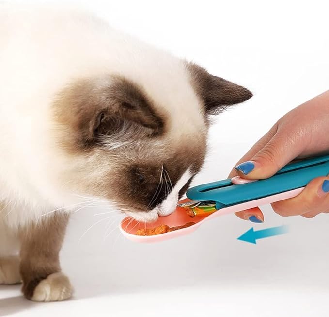 White Cat Strip Squeeze Spoon, Pet Spoons Cat Feeder,Cat Wet Food Spoon Feeding Pet Food Spoon Cat Snack Spoon for Lickable Wet Cat Treats Pet Liquid Snack Feeding,Feeding and Watering Supplies