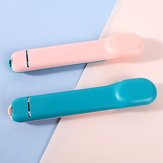 Pet Feeder Cat Strip Squeeze Spoon, Cat Wet Treats Dispense, Multi Functional Pet Spoons Cat Feeder,Cat Wet Food Spoon Feeding Pet Food Spoon Cat Snack Spoon for Lickable Wet Cat Pet Liquid(Blue)