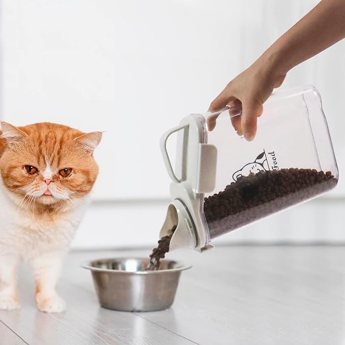 Pet Food Storage Container Airtight Cat Food Container with Measuring Cup and Pour Spout Portable Pet Food Dispenser for Cat Transparent Leakproof Cat Food Container for Travel 2.8L
