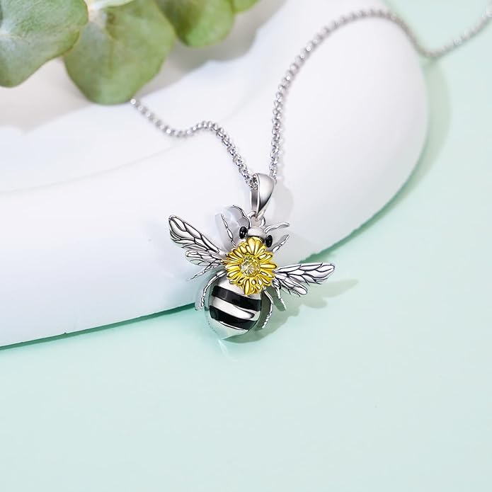 Animal Crystal Urn Necklace For Ashes Sterling Silver Butterfly Dragonfly Bee Phoenix Peacock Hummingbird Fox Angel Wing Pentagram Pentacle Cremation Necklace Heart Teardrop Urn Holder Necklaces For Women Memorial Jewelry