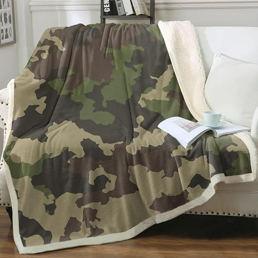 Sleepwish Military Khaki Camo Fleece Throw Blanket for Kids Boys Soft Army Camouflage Sherpa Blanket for Couch Chair, Baby (30"x 40")