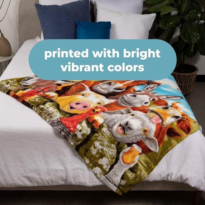 Dawhud Direct Cartoon Selfie Farm Animals Fleece Blanket for Bed 50" x 60" Farm Animal Fleece Throw Blanket for Women, Men and Kids Super Soft Plush Horse Blanket Throw Plush Blanket for Horse Lovers