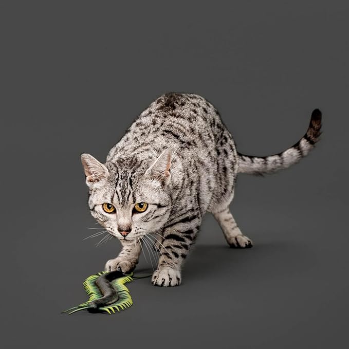 Playology Centipede Toy for Cats | Lifelike Wiggling Creature Rubber Body with All-Natural Scent | Catnip Infused Toy for Endless Fun!