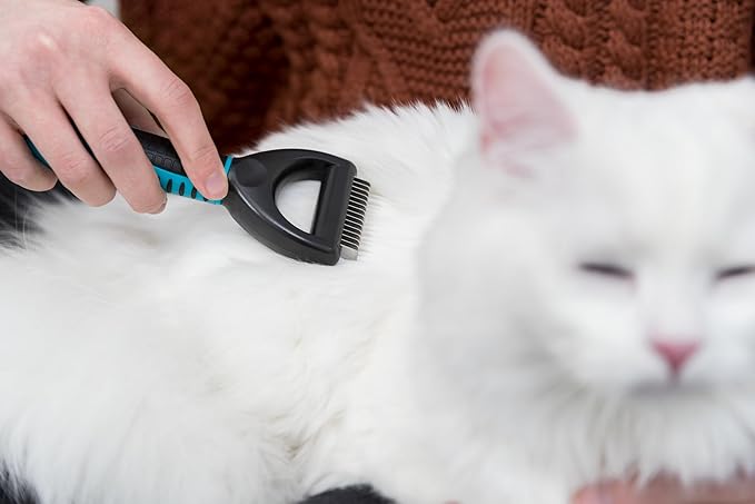 TRIXIE Pet Deshedding Undercoat Rake, For Cats and Dogs, Detangle and Thin 2" x 7" (5x18cm)