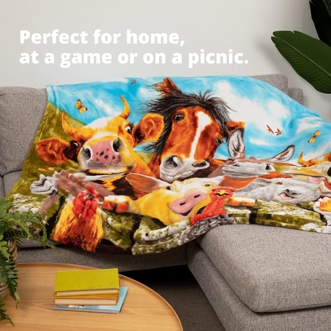 Dawhud Direct Cartoon Selfie Farm Animals Fleece Blanket for Bed 50" x 60" Farm Animal Fleece Throw Blanket for Women, Men and Kids Super Soft Plush Horse Blanket Throw Plush Blanket for Horse Lovers