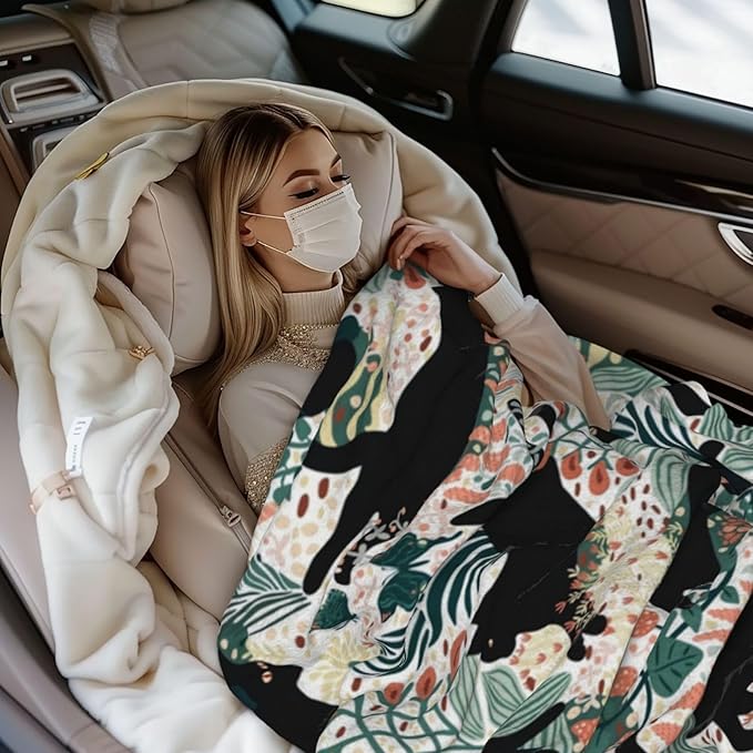 Fleece Throw Blanket for Couch, Sofa, Car, Bed, 60"x50" Cozy Soft Lightweight Fuzzy Flannel Warm Blanket Suitable for All Seasons (Cat)