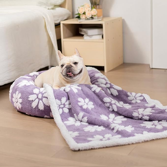 Donut Dog Beds for Small Dogs, Calming Round Cat Beds for Indoor Cats, Cute 3D Textured Flower Pet Bed with Removable Washable Cover and Anti-Slip Bottom（Purple，23"）