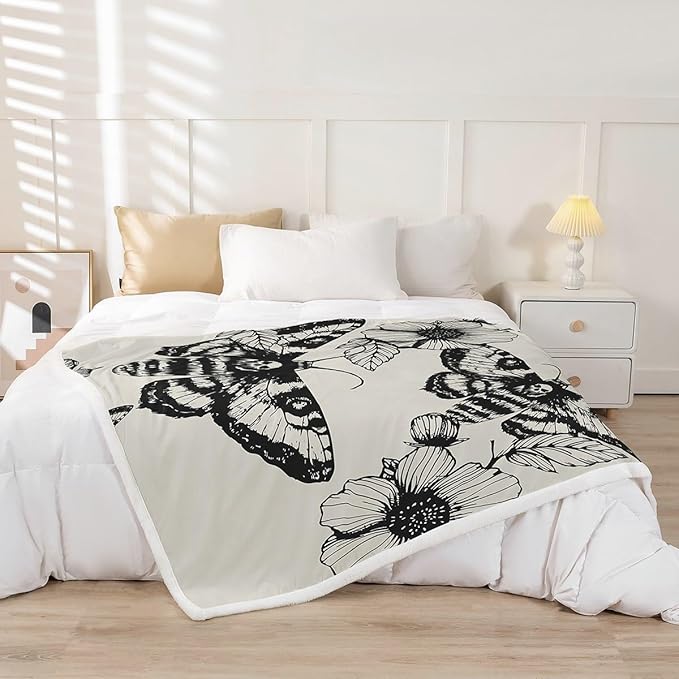 Gothic Skull Sherpa Blanket Decorative Death Moth and Flowers Plush Blanket for Bed Sofa Couch Decor Pesonalized Skeleton Bones Fleece Throw Blanket Black Cream Fuzzy Blanket Twin 60"x80"
