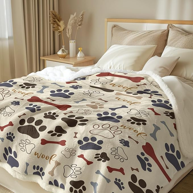 Sleepwish Dog Paws and Bones Print Fleece Throw Blanket for Kids Soft Plush Light Yellow Sherpa Blanket for Couch Chair, Baby (30"x 40")