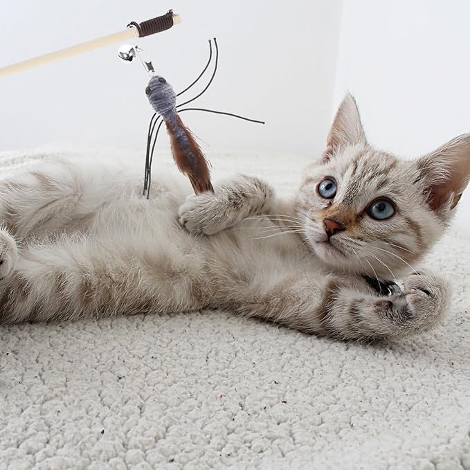 Milisten Cat Toy Wand Replacement with Bell: 3Pcs Interactive Cat Teaser Replacement Insect Attachment - Cat Furry Toy Refills for Cat Kitten Wand (Green+Grey+Black)
