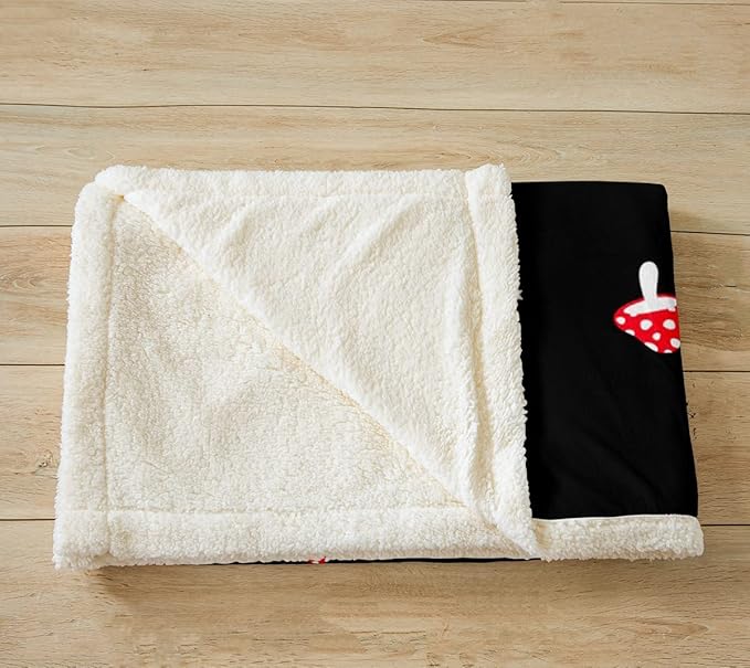 Mushroom Sherpa Blanket Girls Kawaii Room Decor Fleece Throw Blanket Kids Boys Teens Cute Black Red Mushrooms Plush Blanket for Bed Sofa Couch Soft Lovely Botanical Fuzzy Blanket 40"x50"