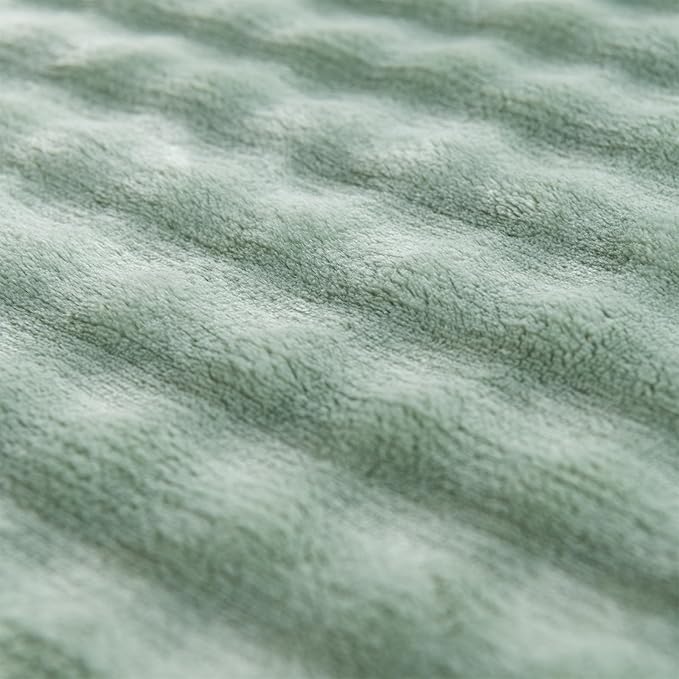 Soft Fluffy Fur Throw Blanket,3D Fleece Bubble Blanket, Flannel Fuzzy Soft Plush Bubble Blanket for Sofa Bed Room Office,Decorative Throw Blanket, 50"x60"Green