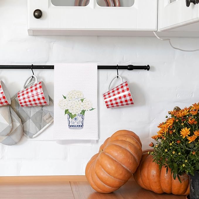 SPBL&L Chinoiserie Decor Kitchen Towels, Blue and White Chinoiserie Vase Hydrangea Floral Dish Towels for Kitchen, Blue and White Hand Towels for Bathroom, Grandmillenial Decor, 16x24 Inches