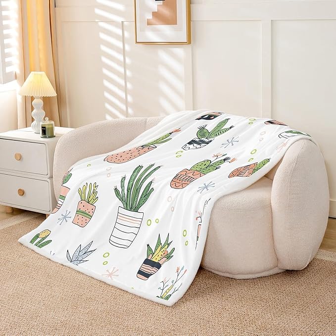 Colorful Cactus Sherpa Blanket Boho Succulent Plush Blanket Botanical Fleece Throw Blanket for Sofa Couch Bed Exotic Natural Theme Fuzzy Blanket Cartoon Cactus Ultra Soft Room Decor Queen 90x90 Inch
