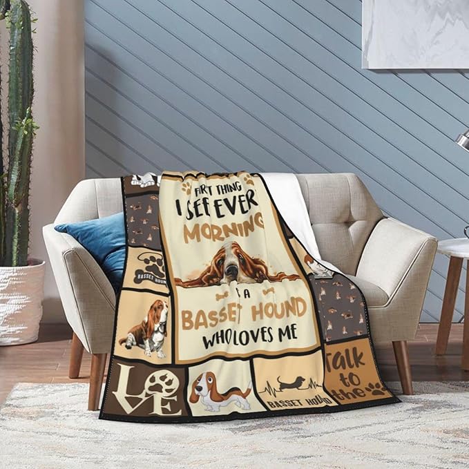 Cute Basset Hound Plush Throw Blanket - Super Soft Cozy Warm Fleece Bedding for Dog Lovers & Kids - 40"X50"