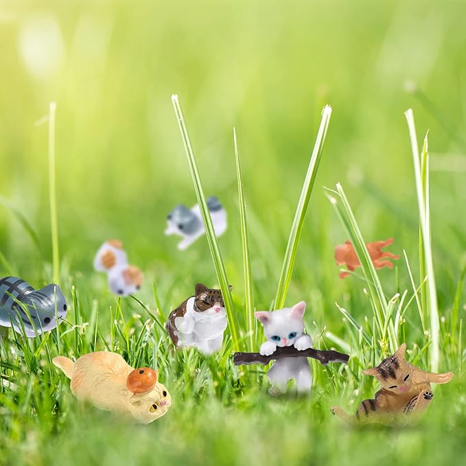 Blulu 16 Pcs Realistic Cat Figurines Toy Lovely Cats Figurines Miniature Animals Figures Toy Set Mini Animals Ornament for Easter Eggs Cake Toppers Birthday Gift Fairy Home Garden