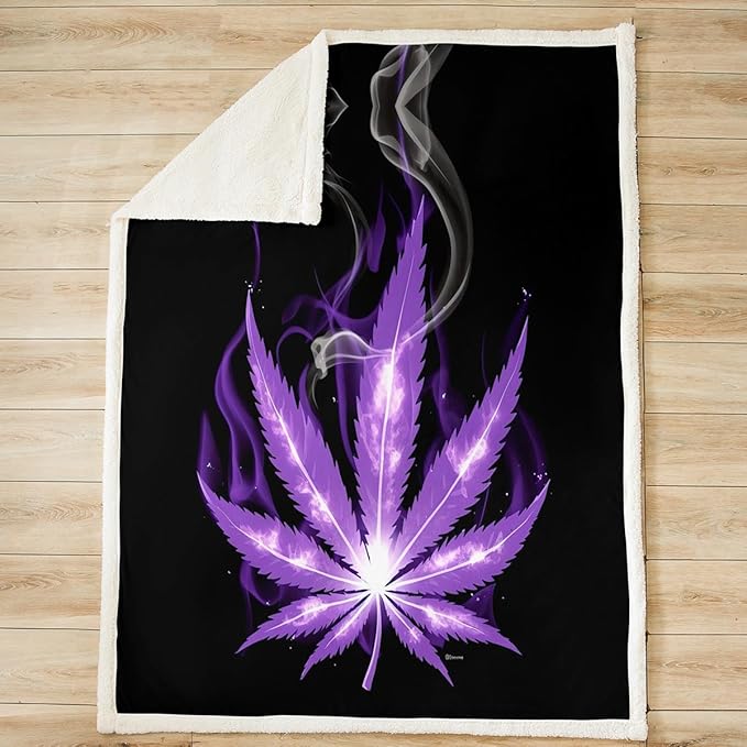 Leaf Fleece Throw Blanket for Sofa Bed Couch Marijuana Weed Leaf Plush Blanket Chic Smoky Cannabis Leaves Sherpa Blanket Purple Black Botanical Room Decor Fuzzy Blanket Throw 50"x60"