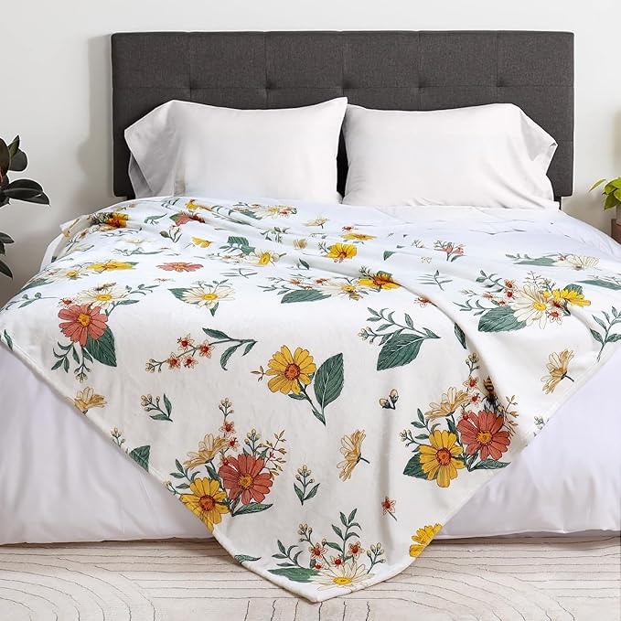 Floral Flower Throw Blanket Bee Flannel Fleece Throw Blanket Botanical Plant Cozy Fuzzy Plush Throw Blankets for Bed Chair Couch 50" X 60"