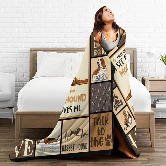 Cute Basset Hound Plush Throw Blanket - Super Soft Cozy Warm Fleece Bedding for Dog Lovers & Kids - 40"X50"