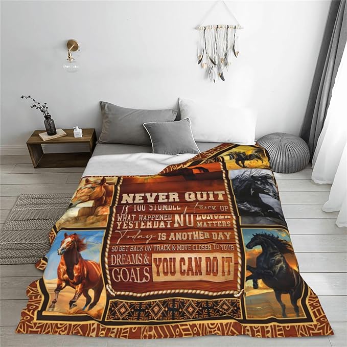 Horse Blanket Western Horse Decor Throw Blanket Super Warm Soft Plush Lightweight Fleece Flannel Winter Horse Blanket for Girls Women Horse Lovers Boys Baby Kids for Couch Sofa Bedding 40"X50"