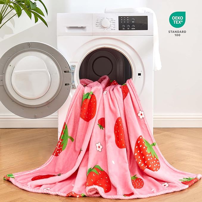 Pink Strawberry Kids Throw Blanket for Girls Teens Toddler Pink Soft Fuzzy Flannel Bed Blanket Birthday Gifts for Women Girls Kids Teens Adults, 50”x60”