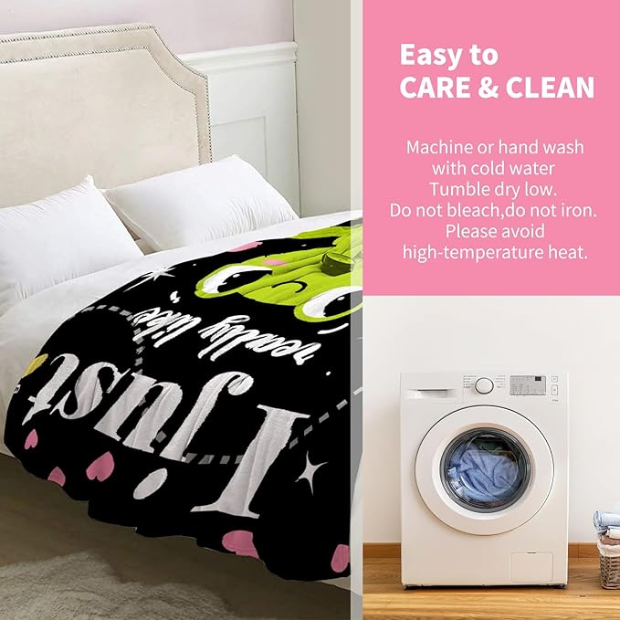 Frog Blanket Gifts for Women Girls Mom Kids Adults Teen Boys Birthday Christmas Valentine Present Frog Animal Theme Decor Home Bedroom Living Room Sofa Couch Super Soft Cozy Plush Fleece Throw 60"x50"