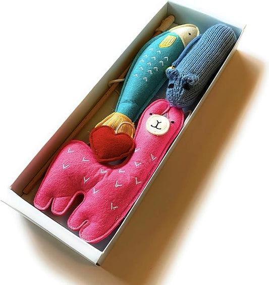 MODERN WAVE - Catnip Handmade Kittens Cats Toys Collection in Gift 4-Pack Box (Felted Fish, Lama, Knitted Mouse with Bell, Cat Heart Teaser)