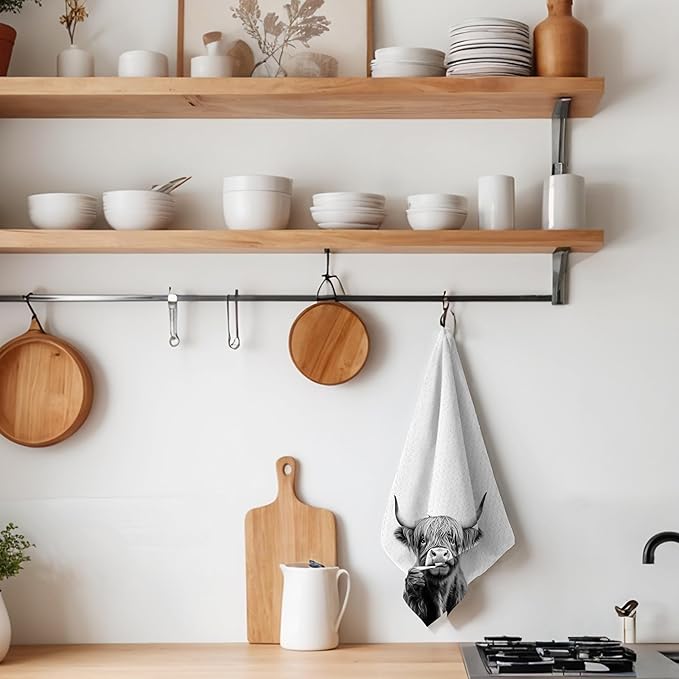 Funny Cow Hand Towels for Bathroom, Cow Bathroom Hand Towels, Cow Bathroom Decor, Cow Gifts for Woman Cow Lovers, Cow Themed Gifts, 16x24 Inch