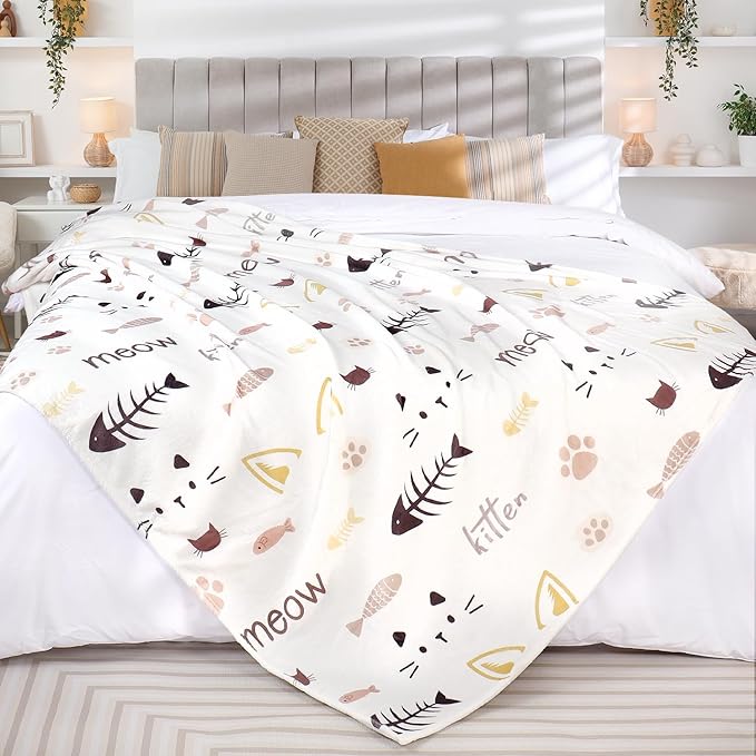 Cat Blanket Cute Pet Kitten Print Blankets Cats Lovers Throw Blanket Cat with Fish Plush Throws Blanket Ultra Soft Flannel Fleece Throw Blanket for Couch Sofa Bed 60 X 80 inch