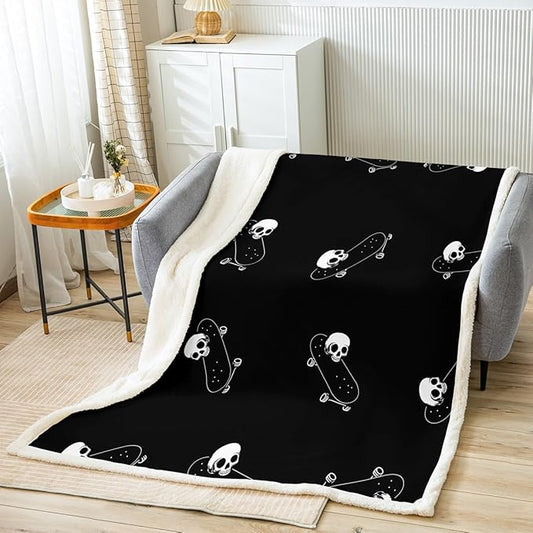 Skateboard Plush Blanket Death Skull Fleece Throw Blanket Gothic Skull Sherpa Blanket for Sofa Couch Bed Personalized Skeleton Bones Black White Fuzzy Blanket Room Decor Queen 90x90 Inch