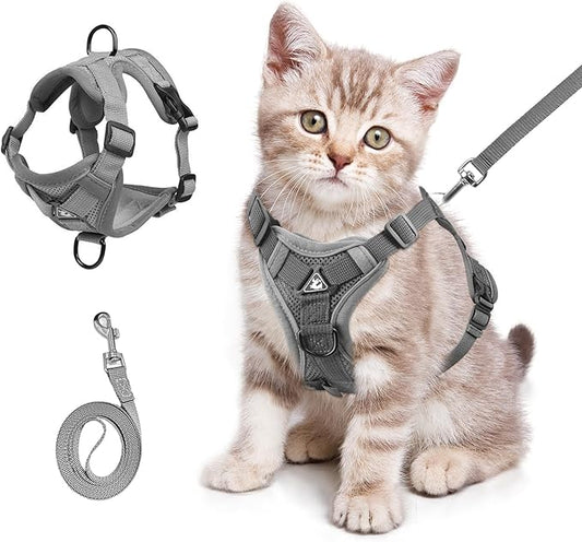 shudyear Summer cat Chest Harness and Leash, Anti-Escape Adjustable Soft mesh cat Leash and Chest Harness Set for All Types of Cats cat Vests (S)