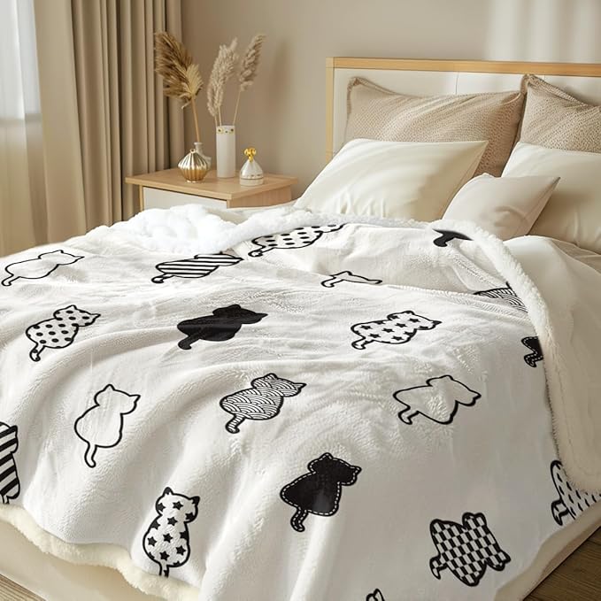 Sleepwish Black White Cat Sherpa Blanket Polka Dot Star Paw Prints Fleece Throw Blanket for Kids Girls Napping Blanket for Cat Lovers, King(108"x90")