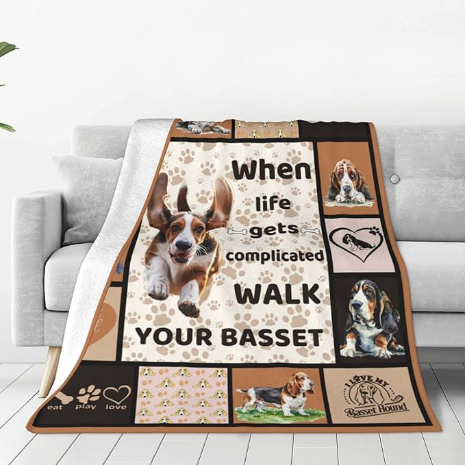 Basset Hound Dog Blanket Cute Basset Dog Decor Throw Blanket Super Warm Soft Plush Lightweight Fleece Flannel Animal Blanket Gifts for Girls Women Boys for Winter Couch Bedding 40"X50"
