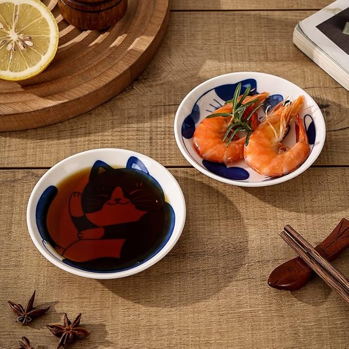 4 Pieces Japanese Sushi Sauce Small Cats Plates Set,Soy Sauce Dish,Mini Round Ceramic Cats Pattern Glazed Plate for Appetizer Plates Dessert Sushi Sauce Small Plate 3.9 x 0.7inch
