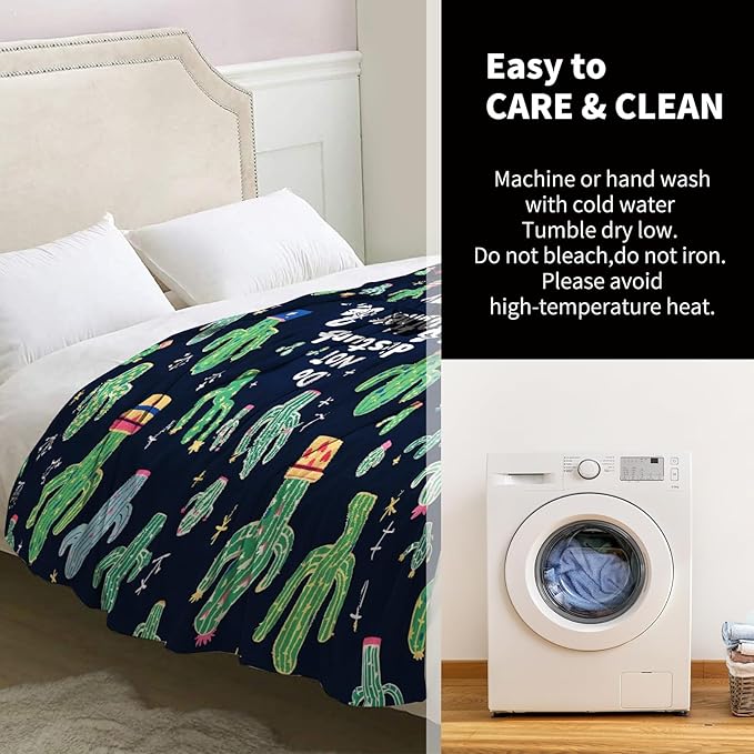 Cactus Blanket Gifts for Women Girls Mom Sister Birthday Christmas Valentines Presents Green Cacti Theme Decor Home Bedroom Living Room Couch Sofa Kids Adults Teen Soft Cozy Plush Fleece Throw 60"x50"