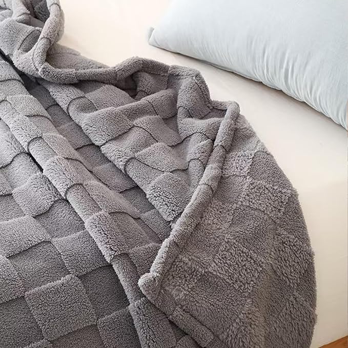 Checkered Throw Blanket for Couch, Cozy Soft Warmer Comfort Lightweight for All Season, Fuzzy Aesthetic Room Decor for Couch Sofa Bed, Gifts for Christmas, Birthdays, Grey