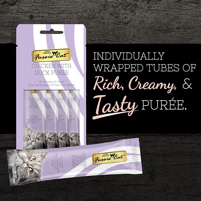 Fussie Cat Chicken with Duck Puree, lickable cat treats, 0.5oz pouch 4 Count (Pack of 1)
