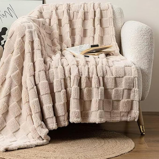 Fleece Throw 3D Checkered Jacquard Blanket, Cozy Soft Warmer Comfort Lightweight for All Season, Fuzzy Aesthetic Room Decor for Couch Sofa Bed, Gifts for Christmas, Birthdays, Khaki