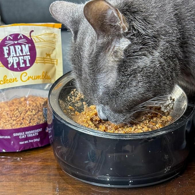Farm To Pet Cat Treat Crumbles | Single Ingredient Chicken Cat Treats, Chicken Snacks - Healthy Cat Treats for Indoor Cats| Chicken Kitten Treats - Essential Cat Products (Mix with Wet/Dry Cat Food)