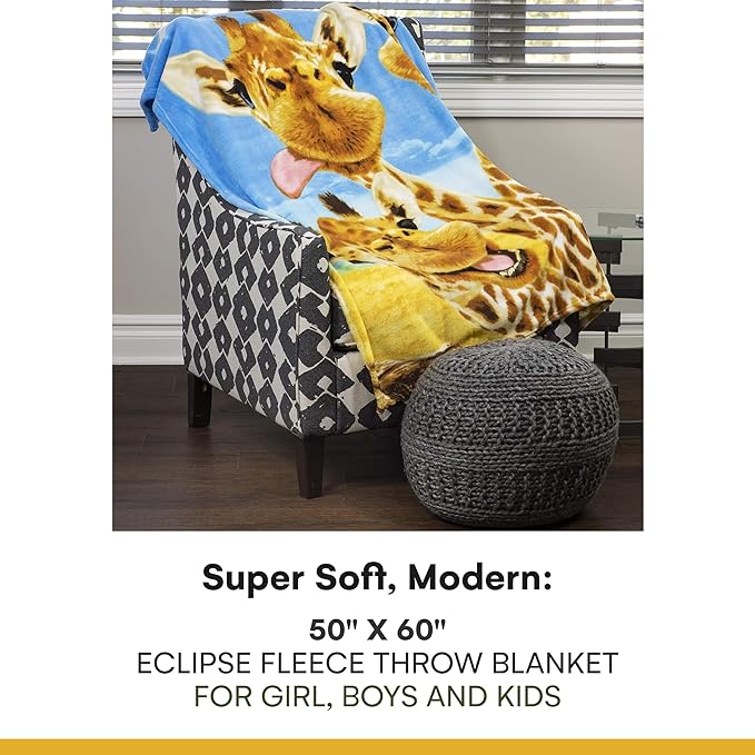 Dawhud Direct Selfie Giraffe Fleece Blanket for Bed, 50" x 60" Giraffe Fleece Throw Blanket for Women, Men and Kids - Super Soft Plush Giraffe Blanket Throw