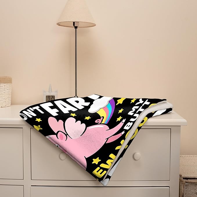 Funny Pig Blanket Gift for Girls Boys- 40x50 Inches Soft Flannel Throws Blankets Funny Gift for Teen Women Men Adult Cute Pig Lover Gifts for Birthday Christmas Halloween Bed Sofa Couch