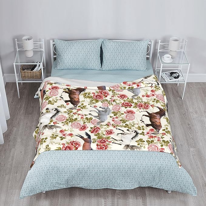 Horse Soft Throw Blanket Flannel Fleece Blankets Warm Cozy Lightweight Fuzzy Blanket for Bed Sofa Couch Home Decor 80"X60"